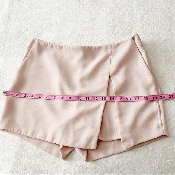 Express Light Pink Skort - Picture 10 of 16